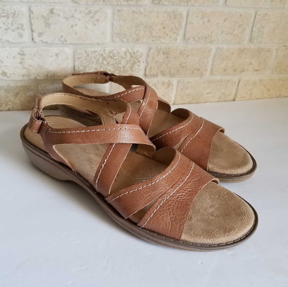 Naturalizer Leather Sandals